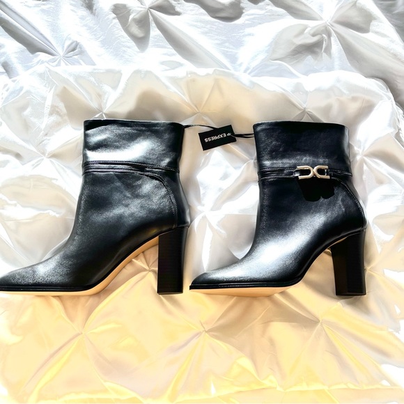 Express Black Leather Buckle Heeled Ankle Boots, size 10. New with Tags! - Picture 4 of 8